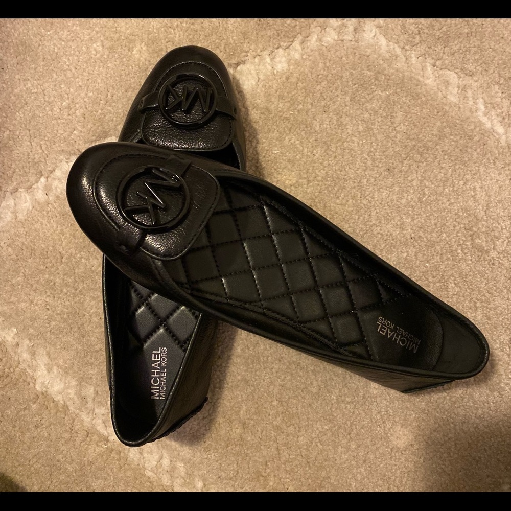 All black Lillie moccasins Michael Kors slip on flats